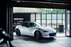 Mazda MX-5 Miata 2022: Giữ nguyên thiết kế, bổ sung công nghệ