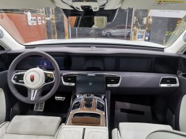 Hình ảnh thực tế của mẫu SUV điện Hongqi E-HS9