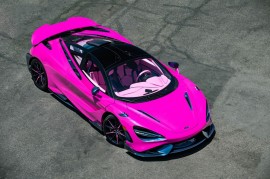 McLaren 765LT nổi bật với lớp màu sơn hồng đầy cá tính
