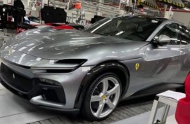Mẫu SUV Ferrari Purosangue lộ diện hình ảnh tại nhà máy