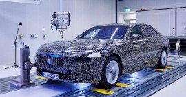 BMW i7 thử nghiệm âm thanh trước khi ra mắt