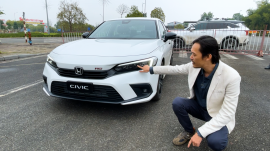Lần đầu diện kiến Honda Civic 2022 - Khen ở thiết kế mới và công nghệ, chê vì chưa có cảm biến