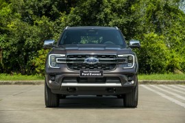 Ford Everest 2022 bán “kèm lạc” 200 triệu đồng nếu khách hàng muốn nhận xe sớm