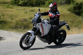 Trải nghiệm cầm lái Ducati DesertX