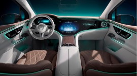 Mercedes-Benz EQE SUV lộ ảnh nội thất trước khi ra mắt