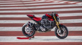 Ducati Monster SP phiên bản thể thao hơn, mạnh hơn của Monster