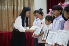 Quỹ Toyota Việt Nam trao tặng học bổng vòng tay nhân ái tại tỉnh Thanh Hóa