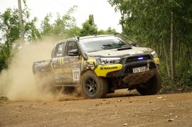 Nhìn lại 2.000 km đường đua Asia Cross Country Rally 2023 cùng Steelmate Racing