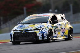 Toyota tranh tài trong Giải đua xe tốc độ cao 10 giờ tại Thái Lan cùng mẫu xe Prius