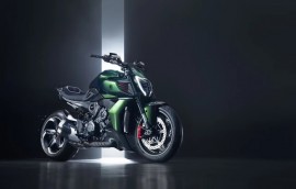 Ducati vừa giới thiệu dự án hợp tác độc đáo với Bentley