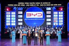 BYD Việt Nam đón nhận 2 giải thưởng danh giá: Top 10 thương hiệu nổi tiếng hàng đầu Việt Nam và top 10 dịch vụ hoàn hảo 2025
