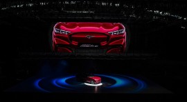 Ford Mustang Mach-E “tay chơi” Cơ Bắp mới trong làng xe điện Việt
