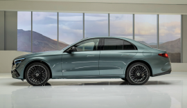Mercedes-Benz E-Class thế hệ mới sắp ra mắt tại Hà Nội: Kết hợp di sản, công nghệ và thời trang