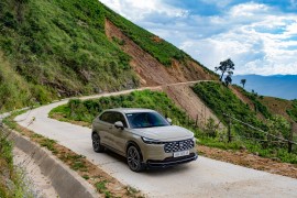 Honda Việt Nam hỗ trợ Khách hàng các tỉnh miền Bắc kiểm tra và thay dầu miễn phí xe hư hại do mưa lũ gây ra