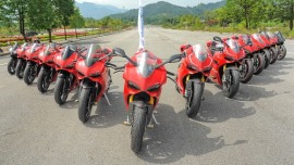Dàn siêu môtô Ducati Panigale hội tụ tại Hà Nội