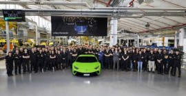 Siêu xe Lamborghini Huracan cán mốc 10.000 xe xuất xưởng