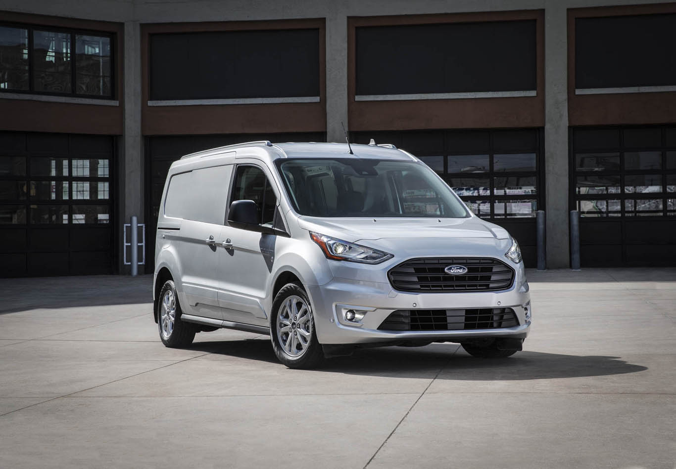 Giá xe Ford Transit 2019 cập nhật mới nhất  Choxenet