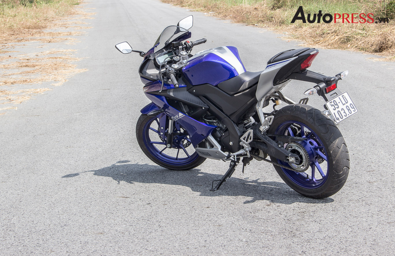 Sportbike 150 cc  chọn Yamaha YZFR15 hay Suzuki GSXR150  Xe máy