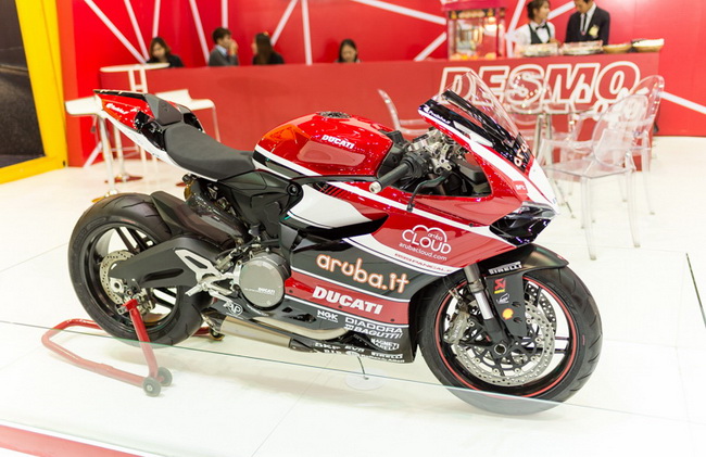 2014 Ducati 899 Panigale Review  First Ride  Motorcyclecom