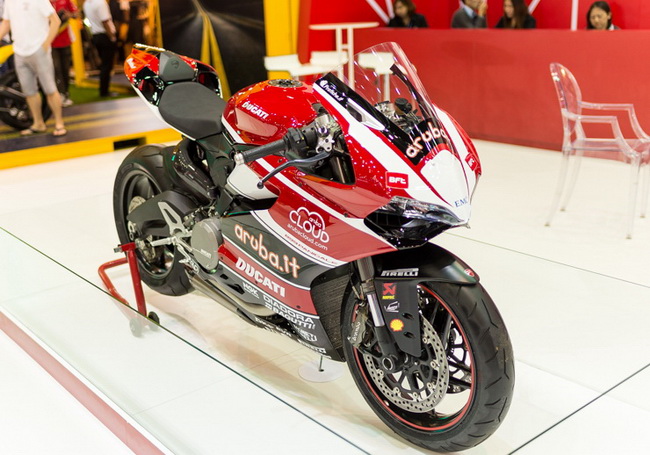 2014 Ducati 899 Panigale Review