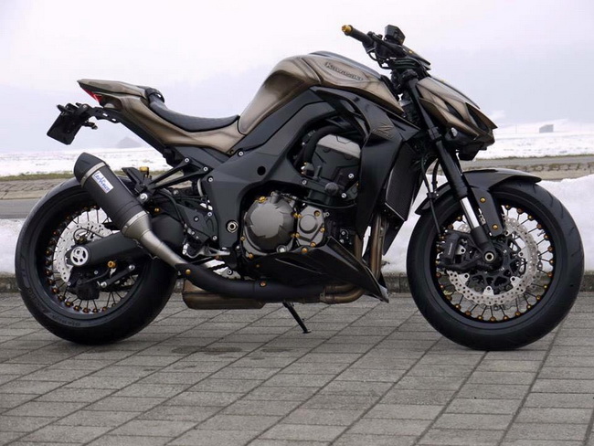 Kawasaki Z1000 độ chi tiết với dàn đồ chơi nóng bỏng của Biker Việt   2banhvn