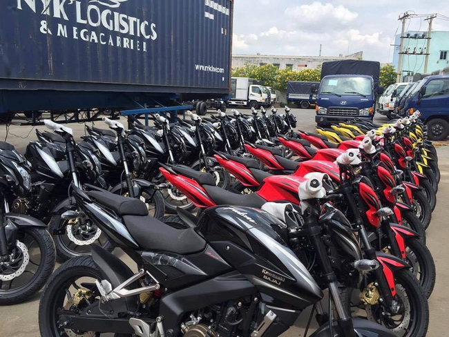 Bajaj Pulsar NS200 Price Images Mileage  Reviews