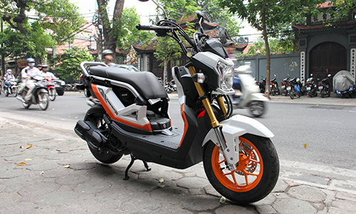 Honda Zoomer-X bản 2017 đầu tiên về Việt Nam