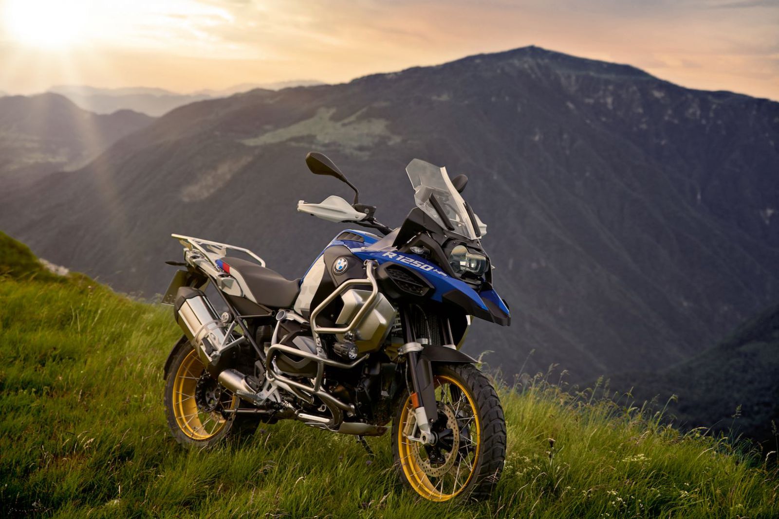 bmw adventure 1250 gs