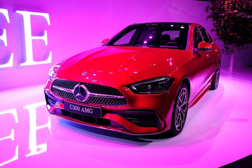 Mercedes-Benz Việt Nam tăng giá bán các dòng xe