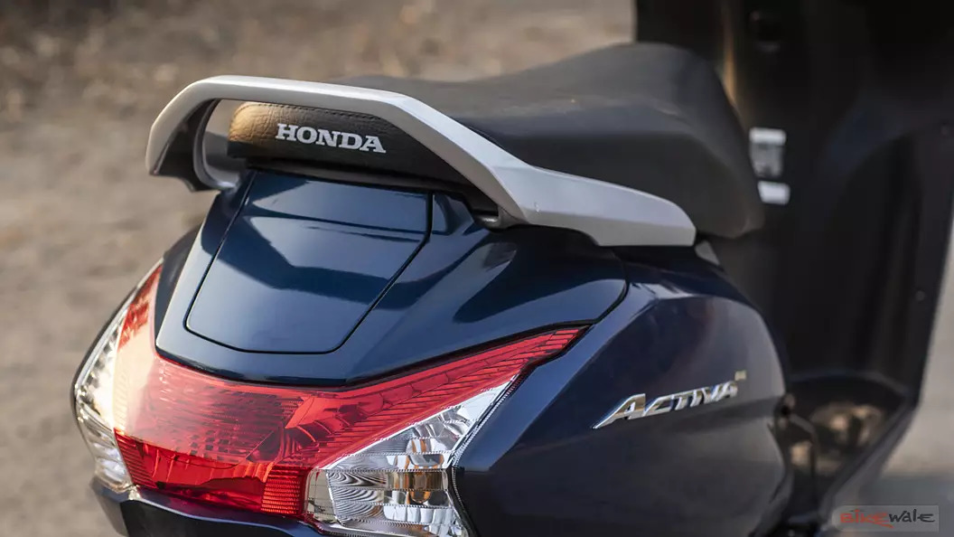 Xe tay ga giá rẻ bán chạy nhất của Honda được nâng cấp